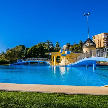 137 Minerva - Vista Al Mar - Piscina Y Playa - Cercano A Tren, Restaurantes Y Tiendas *