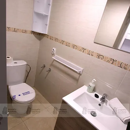 137 Minerva - Vista Al Mar - Piscina Y Playa - Cercano A Tren, Restaurantes Y Tiendas *